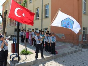 İzci Öğrencilerin Oryantiring Çalışması