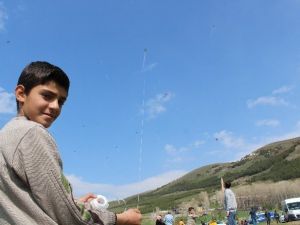 Erzurum’da Uçurtma Şenliği Renkli Görüntülere Sahne Oldu