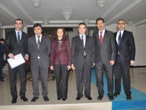Muş’ta Protokol Kuralları Eğitimini Tamamlayan Personele Sertifika Verildi