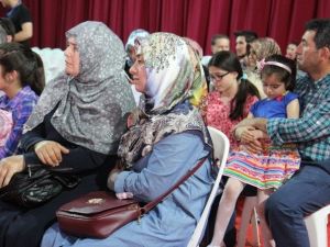 Ünlü Şair Ve Yazar Yalsızuçanlar Konferans Verdi