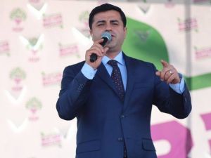 Demirtaş Engellilere Ve Kadınlara Vaatlerde Bulundu