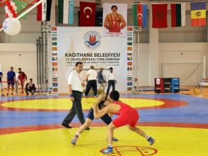Kağıthane’de Güreş Heyecanı Başladı