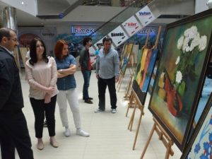 Gençlik Merkezi Kursiyerleri Hünerlerini Sergiledi