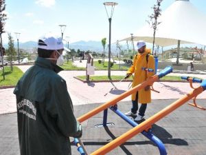 Belediyeden Oyun Parklarına “Anne Özeni”