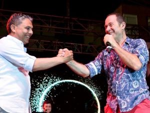 Sümer Ezgü Muratpaşa’yı Coşturdu