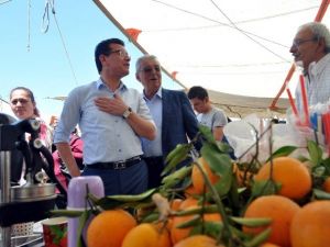 AK Parti’li Atay Uslu Kaş’ta Hal Esnafıyla Buluştu