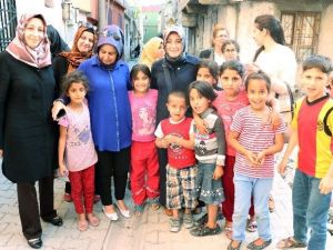 Adile Demirkol Ve Özlem Nebati Ev Ziyaretlerinde Bulundu