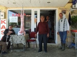 Ağacık’da Çaya Kadın Eli Değdi