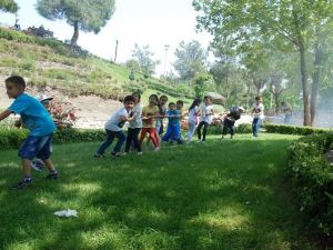 Öğrenciler Karaisalı’da Stres Attı