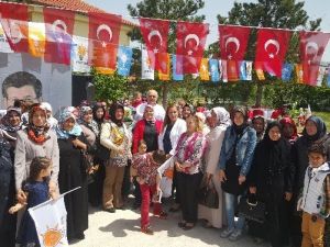 Bilgiç’e Yalvaç’ta Kadınlardan Destek