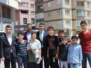 Tarıkdaroğlu, Vatandaşları Dinliyor