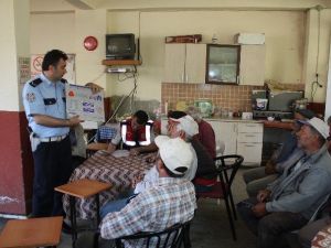 Korkuteli’nde Traktör Sürücüleri Bilgilendirildi