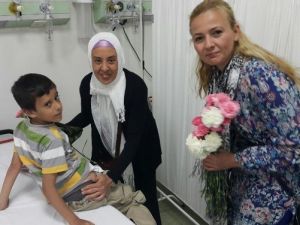 Akkadınlar Hastaları Yalnız Bırakmıyor