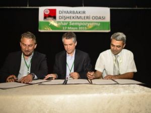 Diyarbakır Büyükşehir Belediyesi Ve Diş Hekimleri Odası Ortak Fidan Dikiyor