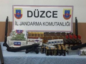 Düzce Jandarmadan Eş Zamanlı Operasyon