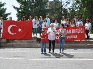 TKB Üyeleri Kadına Şiddeti Protesto Etmeye Devam Ediyor