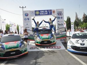 100. Yıl Rallisi’nde Zafer Castrol Ford Team Turkey’in