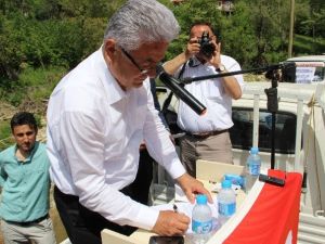 Köylüler Milletvekili Adaylarına Taahhütname İmzalattı