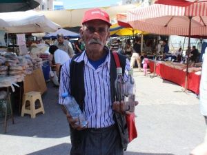 Sülükler, Hüseyin Dede’nin Geçim Kaynağı Oldu