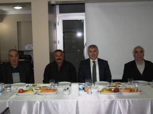 Belediye Başkanı Memiş Mahalle Muhtarlarıyla Buluştu