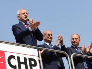 Chp Genel Başkanı Kılıçdaroğlu’ndan Kamyonculara Ziyaret