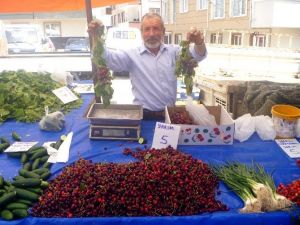 Mevsimin İlk Yerli Kirazı Tezgahlarda Yerini Aldı