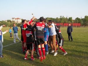 Saltukovaspor-u19 Futbol Takımına Şampiyonluk Kupası Verildi