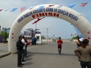 Forum Trabzon’dan Atatürk’ü Anma Ve Gençlik Koşusu