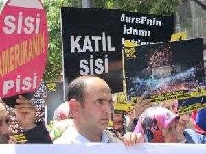 Memur-sen’den Muhammed Mursi’ye Destek