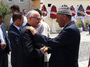 MHP Adayı Gönen, Seçim Çalışmalarını Sürdürüyor