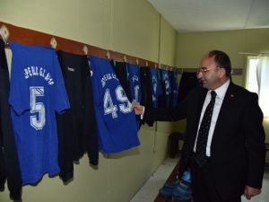 Başkan Üzülmez Belediyespor’u Ziyaret Etti