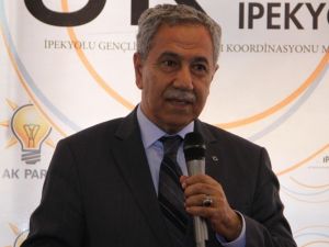 Arınç’tan Hdp’ye Yönelik Saldırıya Kınama