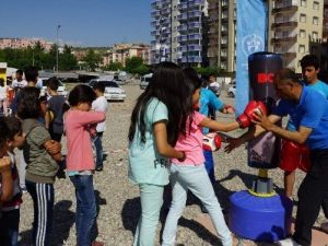 Gençlik Haftası Etkinlikleri Sürüyor