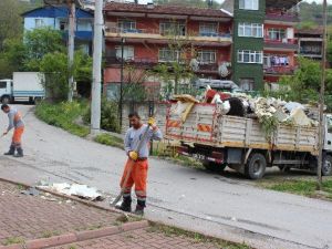 İzmit’te Atıklar Toplanıyor