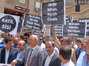 Mursi’nin İdam Kararı Protesto Edildi