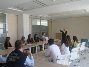 Nilüfer Belediyesi Personeline İşaret Dili Eğitimi