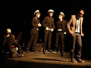 Amatör Tiyatro Festivali Perdelerini Açtı