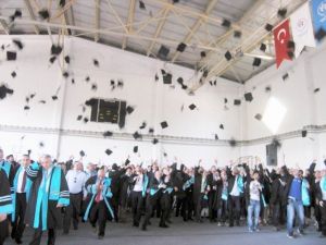 Gönen MYO, 20. Dönem Mezunlarını Uğurladı