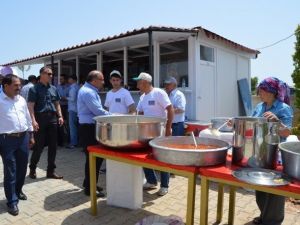 Selendililer, Uşak’ta Keşkek Gününde Bir Araya Geldi