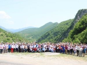Milletvekili Tunç, Doğa Yürüyüşü Yapan Geçlerle
