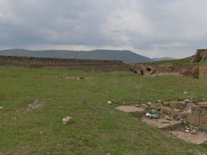 Vali Altıparmak, “Tarihi Ve Kültürel Değerlerimizi Kimsenin Yağmalamasına İzin Vermeyeceğiz”