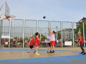 Yalova’da Basketbol Şöleni