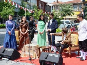 Süleymanpaşa Gençlik Şöleni Konser Ve Tiyatro Oyunu İle Başladı