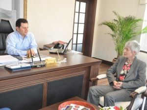 Zena Wooldridge’den Kaymakam Gödekmersan’a Ziyaret