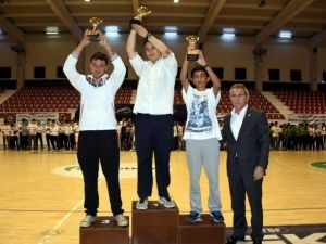 19 Mayıs Spor Etkinliklerinde Ödüller Sahiplerini Buldu