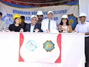 Ergani’de Kısmi Kanalizasyon Şebekesi Ve Kolektör Hattının Temeli Atıldı