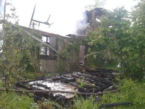 Okul Yakınındaki Yangın Korkuttu