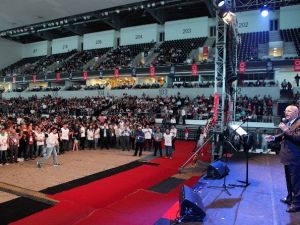 Çorumlulardan Yaşar’a Plaket