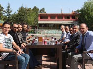 Başkan Özaltun, Personeliyle Kahvaltıda Biraraya Geldi