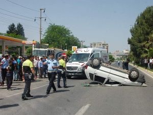 Pikniğe Giden Ailenin Otomobili Takla Attı: Dört Yaralı